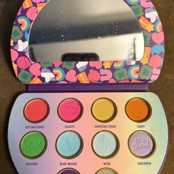 New! Lucky Charms Eyeshadow Palette - Picture 6 of 6